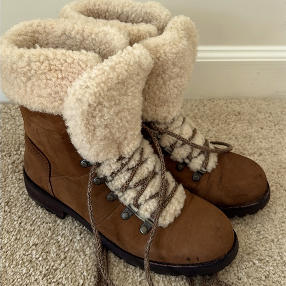 Ugg snow boots